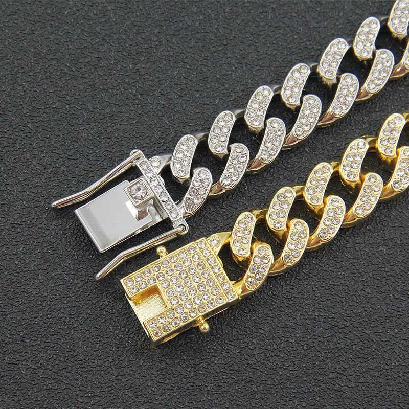 Designer Hip Hop Full Diamond Cuban Chain Necklace Tide Men With Diamond Temperament Premium Feeling Collarbone Chain Sweater Necklace Accessories