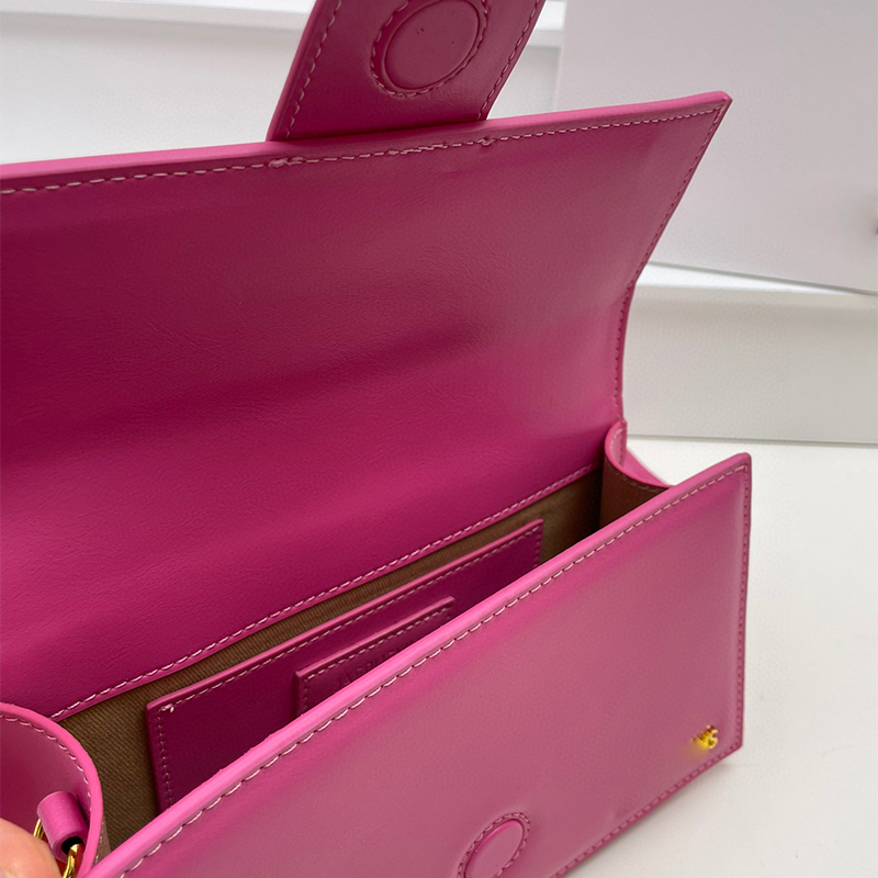 Handtasche Designer-Umhängetasche, Luxus-Damen-Tragetasche, Mode-Brief-Logo, Umhängetasche, Clutch-Tasche, hochwertige, einzigartige Geldbörse, große Kapazität, 24 cm Handtaschen