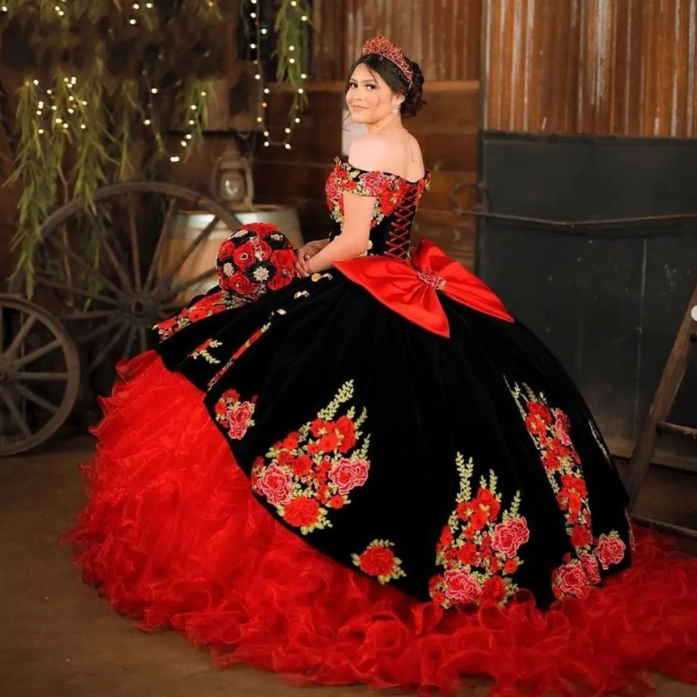 Luxury Mexican Red Ruffels Black Velvet Quinceanera Dresses Vintage Charro Vestidos 15 Anos 2023 Big Bow Engagement Party