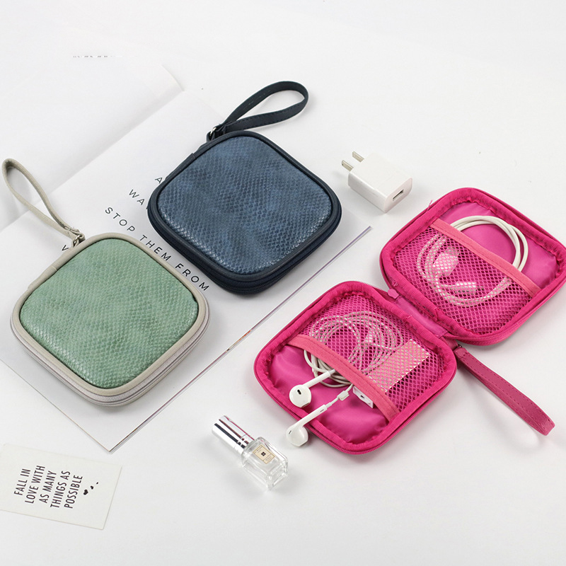 Card Holder PU Plain Square Ear Line Short Storage Bag Mix Color