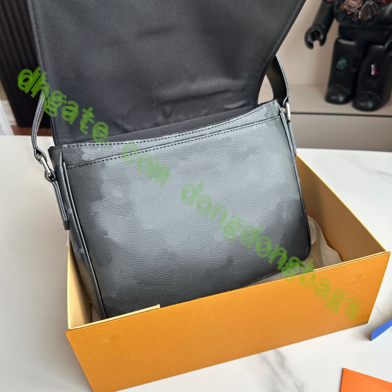 럭셔리 디자이너 핸드백 가죽 숄더 가방 세련되고 인쇄 된 가방 고품질 엠보싱 휴가 가방 봉투 가방