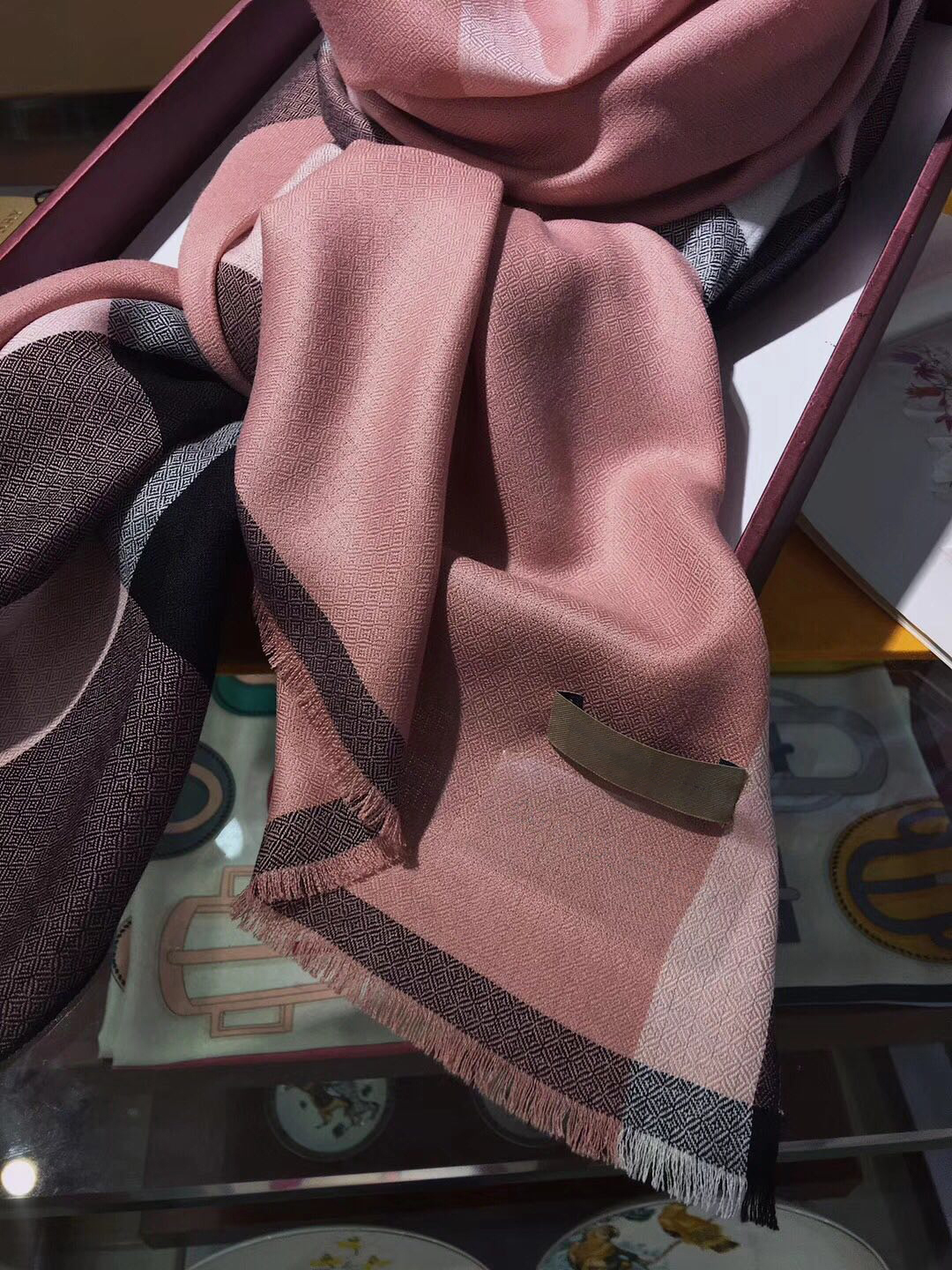 Designer Cashmere Scarf Luxury Brand Women Man Shawl 2023 Top Autumn/Winter Warm Bu Long Scarf Fashion Classic High Quality Christmas Gift 174402