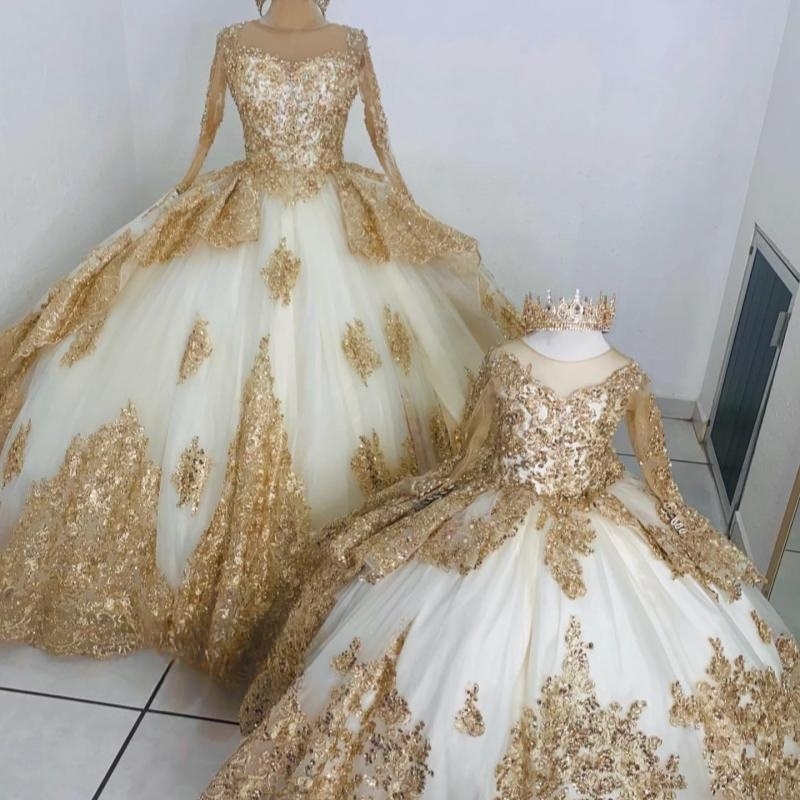 Lyxguldapplikationer spets quinceanera klänningar långärmad vestidos de 15 anos bollklänning formell födelsedag korsett tåg parti prom klänning