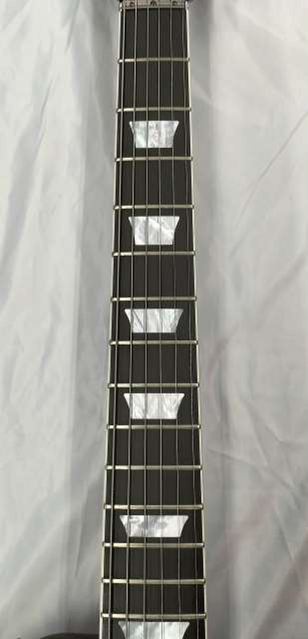 les p-Std Hpii Cobalt Fade Electric Guitar as same of the pictures