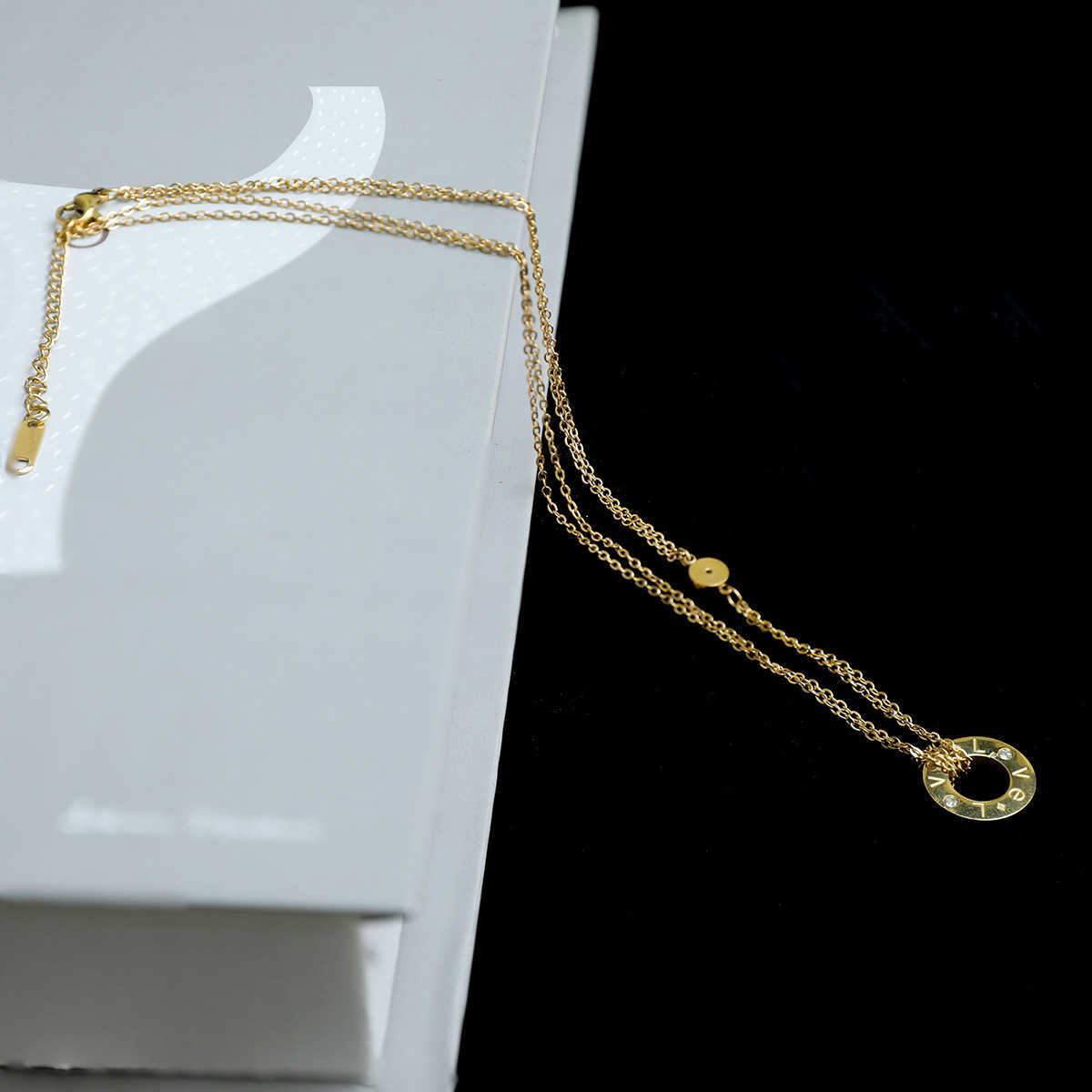 Designer Charm Charm Gold Rosa Double strato Scarter Diamond Digital Titanium Steel Clavicle Necklace Catena Carter Set semplice ed elegante donna