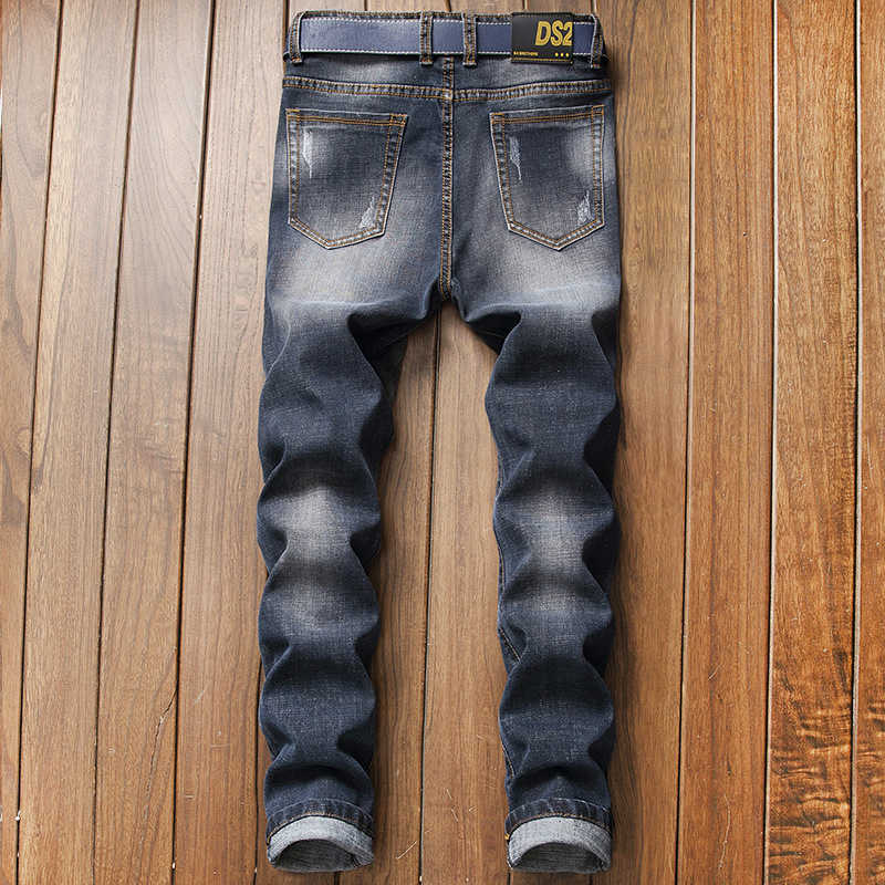 Jeans da uomo nuovi slim fit piccolo ricamo a botte dritta adesivo lettera pantaloni in denim esplosione