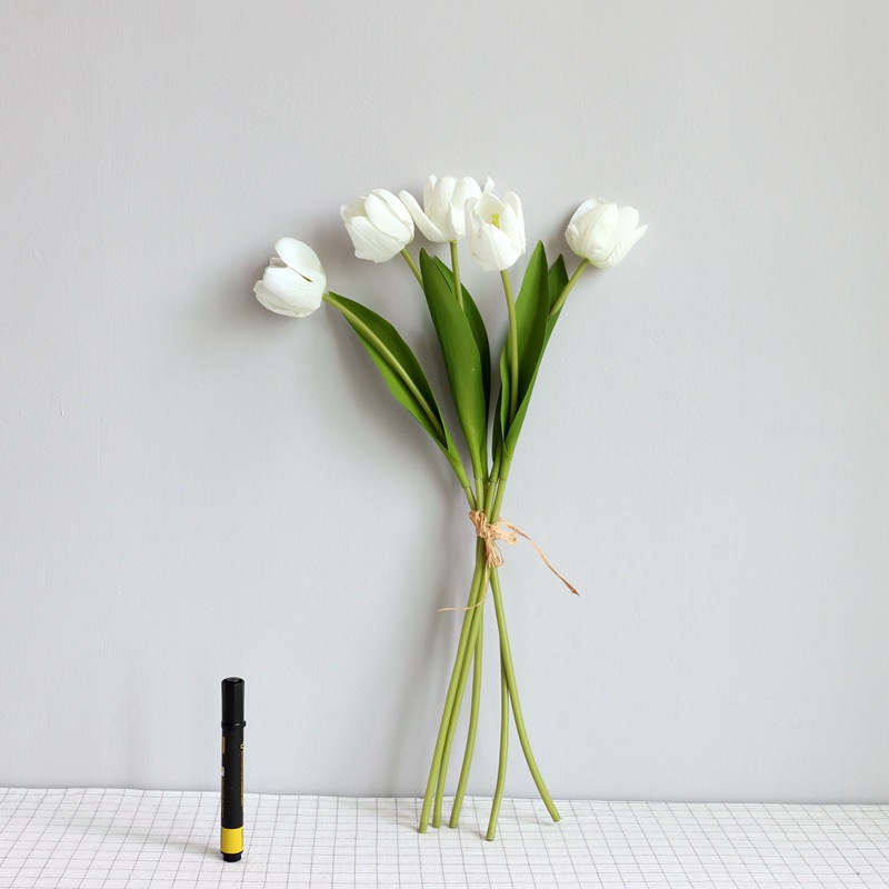 High-Simulation Flower Pu Tulip Bukiet Kilketing Feel Real Dotknij sztuczne kwiaty Wedding Dekoracja Dekoracja Fałszywe kwiaty
