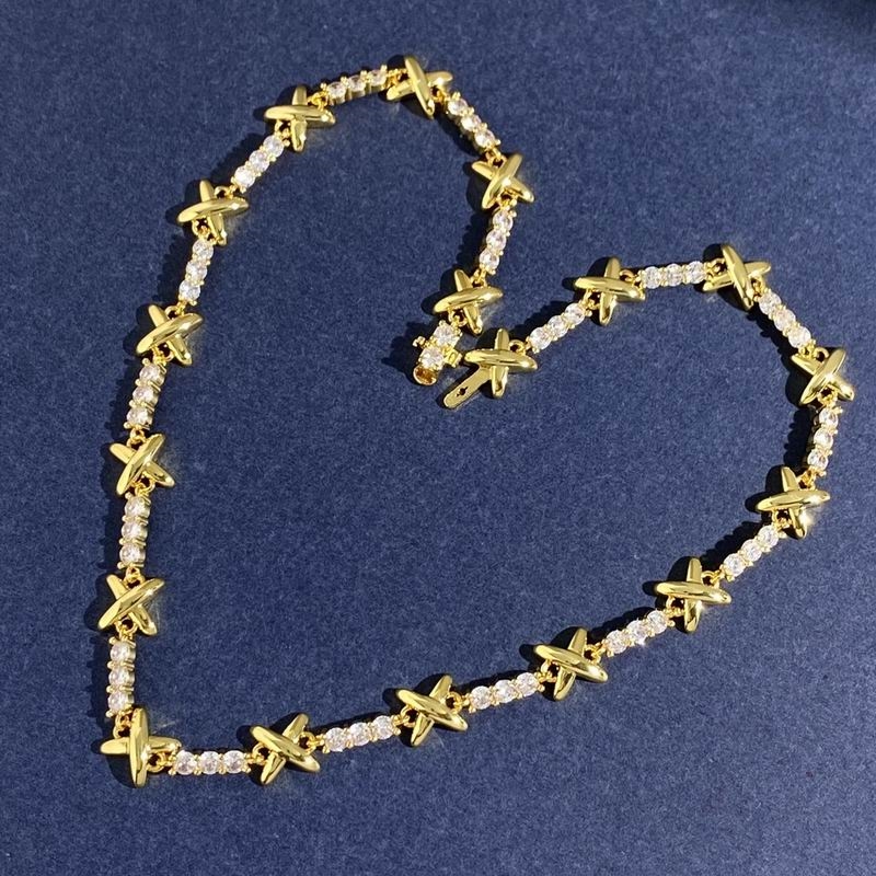 2023 adorabili collane carine perline di cristallo trasparenti con croce lunga in oro di alta qualità Collana da donna con sacchetto la polvere e scatola