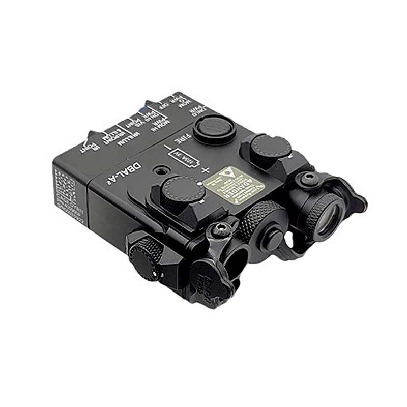 Tactical DBAL A2 IR Illuminator LED 무기 조명은 눈에 보이는 녹색 레이저 및 IR 레이저 사냥 소총 400 루멘 손전등이있는 원격 스위치 알루미늄으로 통합됩니다.