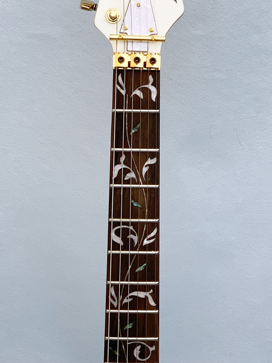 7V elektro gitar, 6 tel, çift sallanan, basswood gövdesi, beyaz, gül ağacı klavye, profesyonel performans