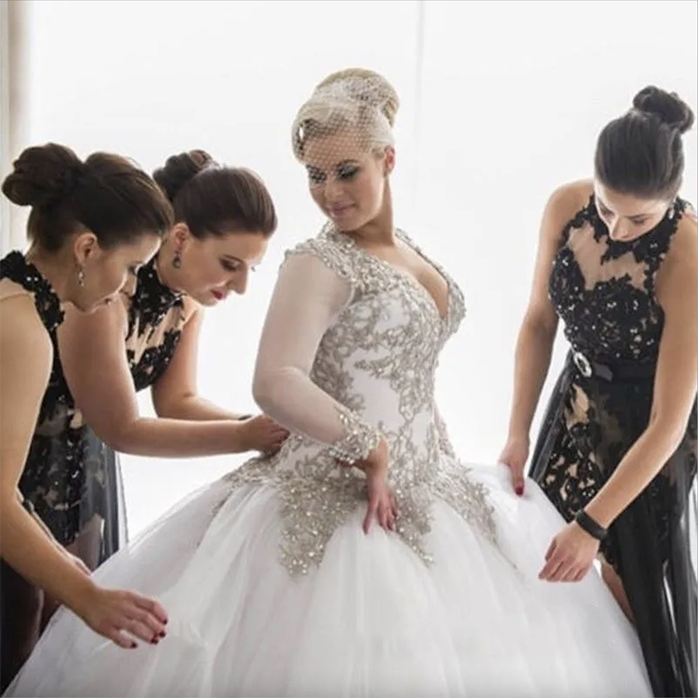 Neu Brautkleider mit tiefem V-Ausschnitt, Perlenapplikationen, Brautkleider 2023, Brautkleid in Übergröße, lange Ärmel, individuell