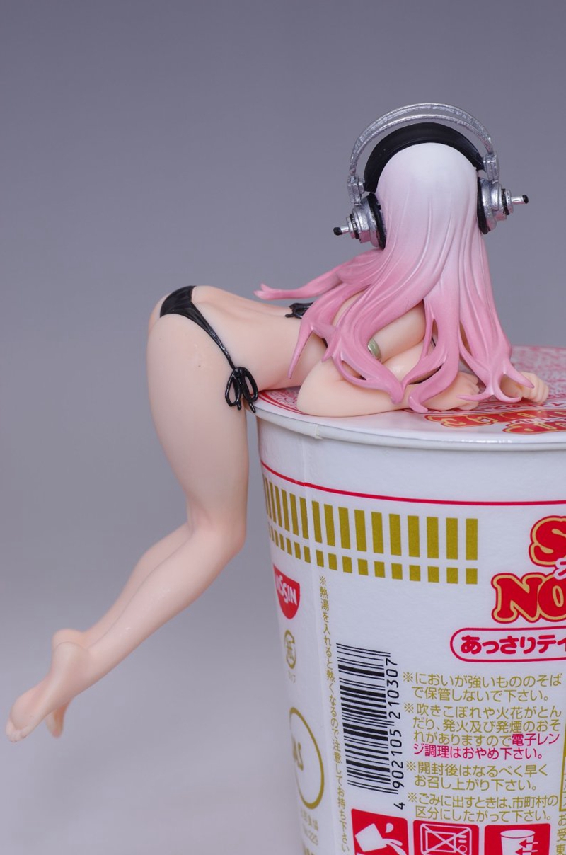 Finger Toys 13cm Supe Sonico Anime Figure Nitro Cartoon Figures Två-dimensionell sexig tjej PVC Action Figure Noodle Stopper Collectible Toy