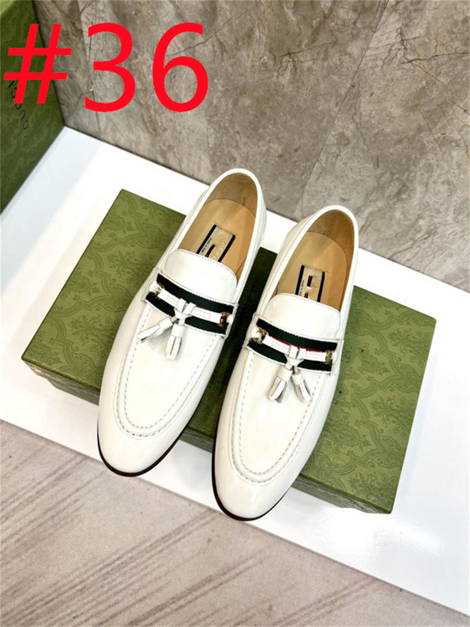 Högkvalitativ original 1: 1 lyx män klänning skor hög kvalitet mäns sociala skor herrar sammet loafers man tassel rivet herrar bröllop skor brun svart