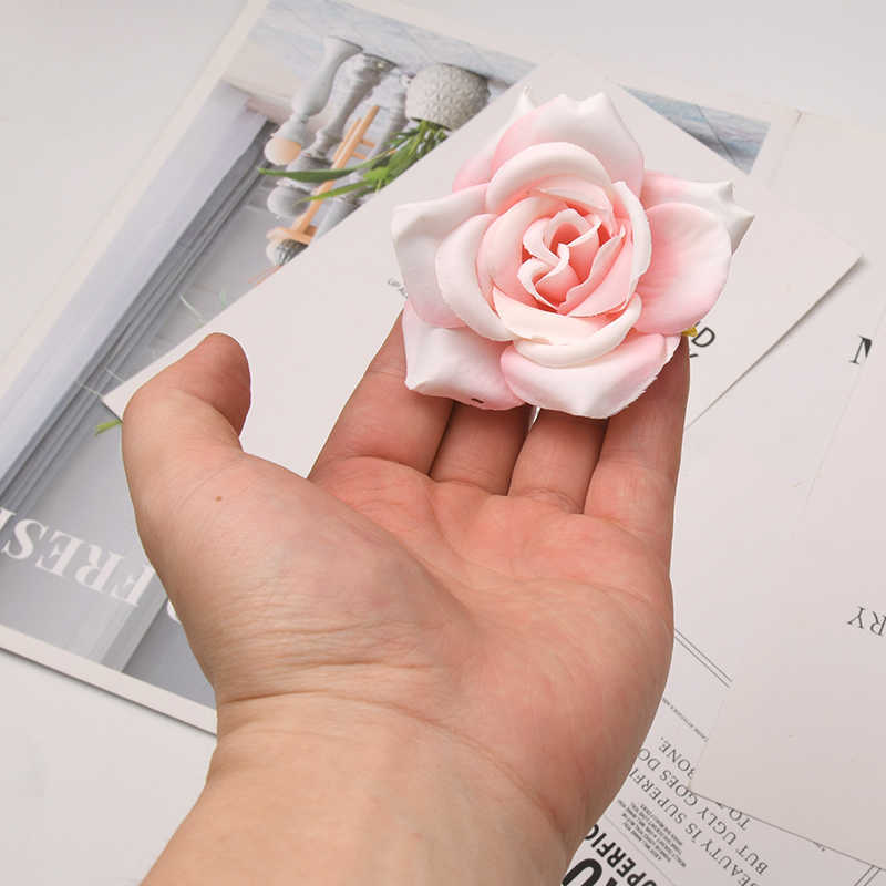 50 pz/7 cm-8 cm Artificiale Rosa Bianca Teste di Fiore Di Seta La Decorazione di Cerimonia Nuziale Corona FAI DA TE Confezione Regalo Scrapbooking mestiere fiori finti HKD230829