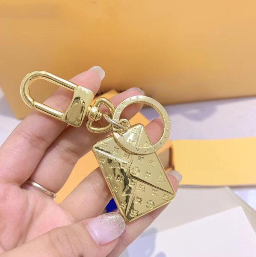 Exclusive popular original box Europe and the United States fashion quality men's and women's envelope key chain luxury outdoor key chain pendant