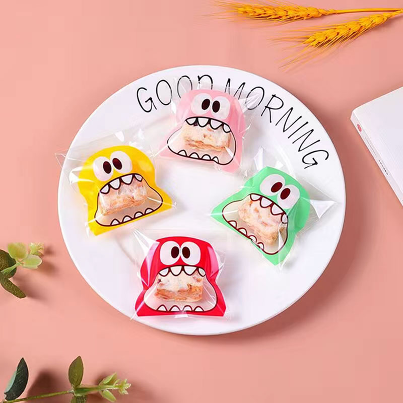 100st Little Monster Självhäftande väska snöflinga Crisp Packaging Cookie Nougat Biscuit Packaging Bag Candy Bag Hz0054