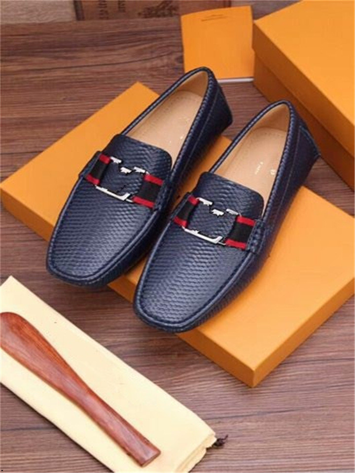 Genuine Leather Men Casual Shoes Brand Soft Italian Men Designer Loafers Moccasins Breathable Slip on Black Driving Shoes Plus Size 38-46