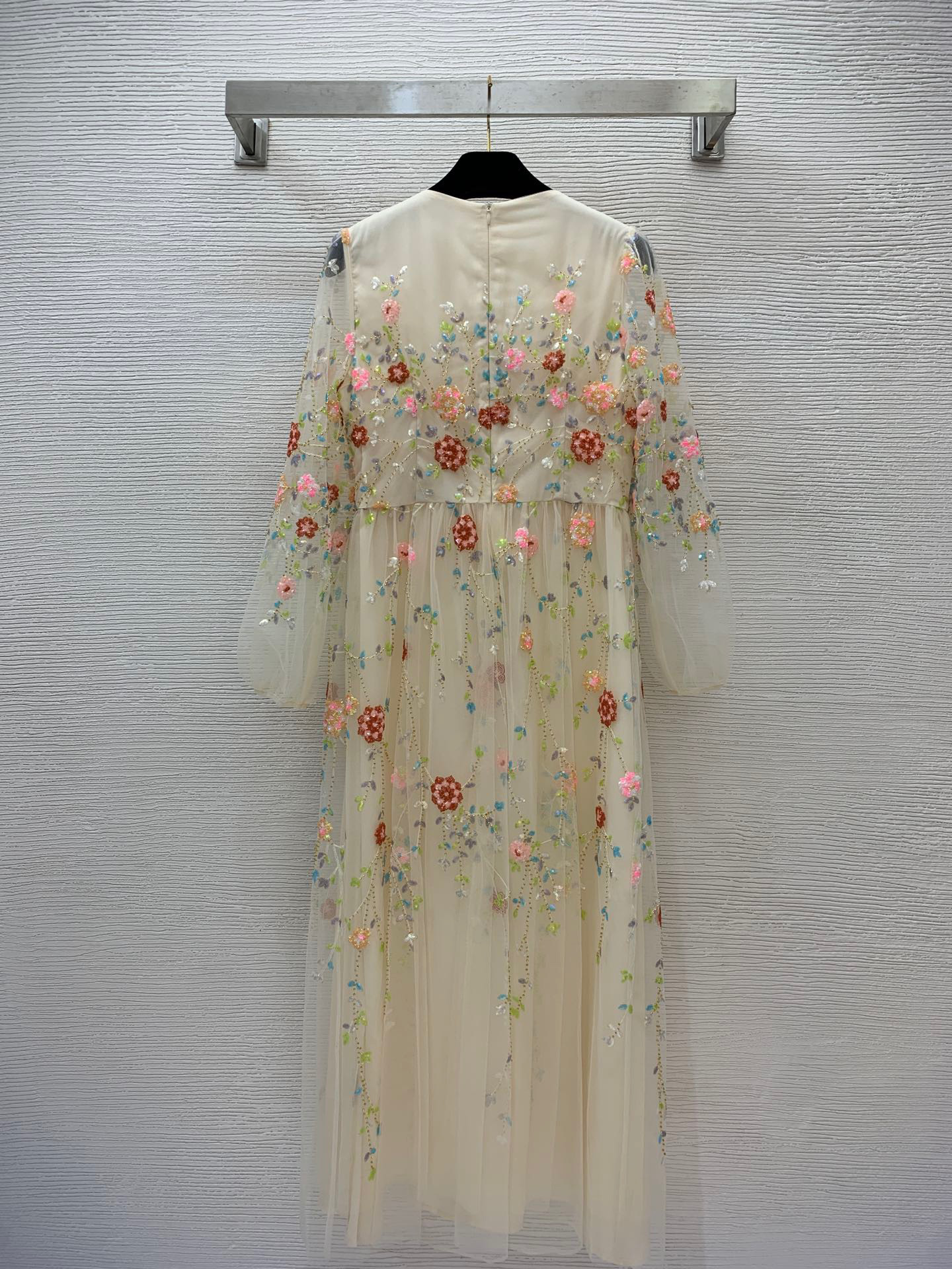 2023 Autumn Beige Floral Embroidery Beaded Tulle Dress Sheer Lantern Sleeve Round Neck Sequins Long Maxi Casual Dresses B3G252132