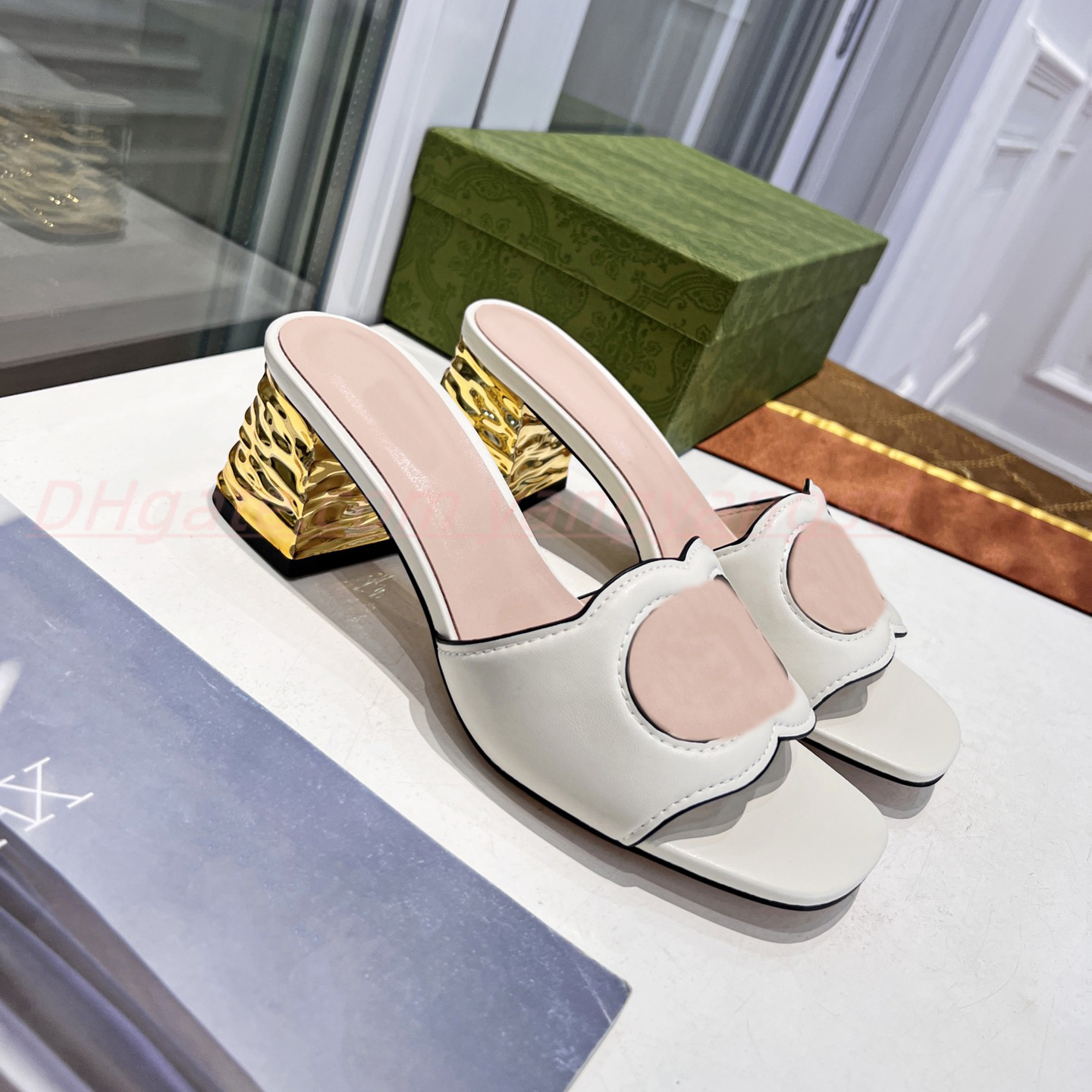 Sandálias de designer de luxo slides mulheres meados de saltos de couro genuíno cortar letras interligadas chinelos 2.1 