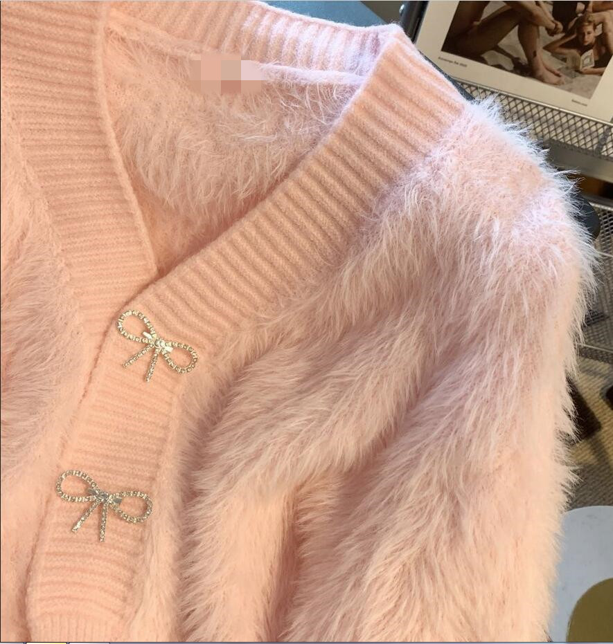 Street Style - MI - Pink Soft Mink Mink V -Neck Sweater Cardigan Coard Coard Women’s Autumn and Winter Design Short Top Milan Ports Designer Marka Same Style