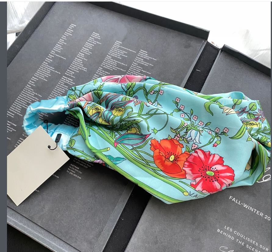 Luxe elastische tulband hoofdbanden 100% zijde bloemenbloem haarbanden Bandana's voor vrouwen Hoge kwaliteit Designer hoofdband Headwraps Bandana Gift Dropship