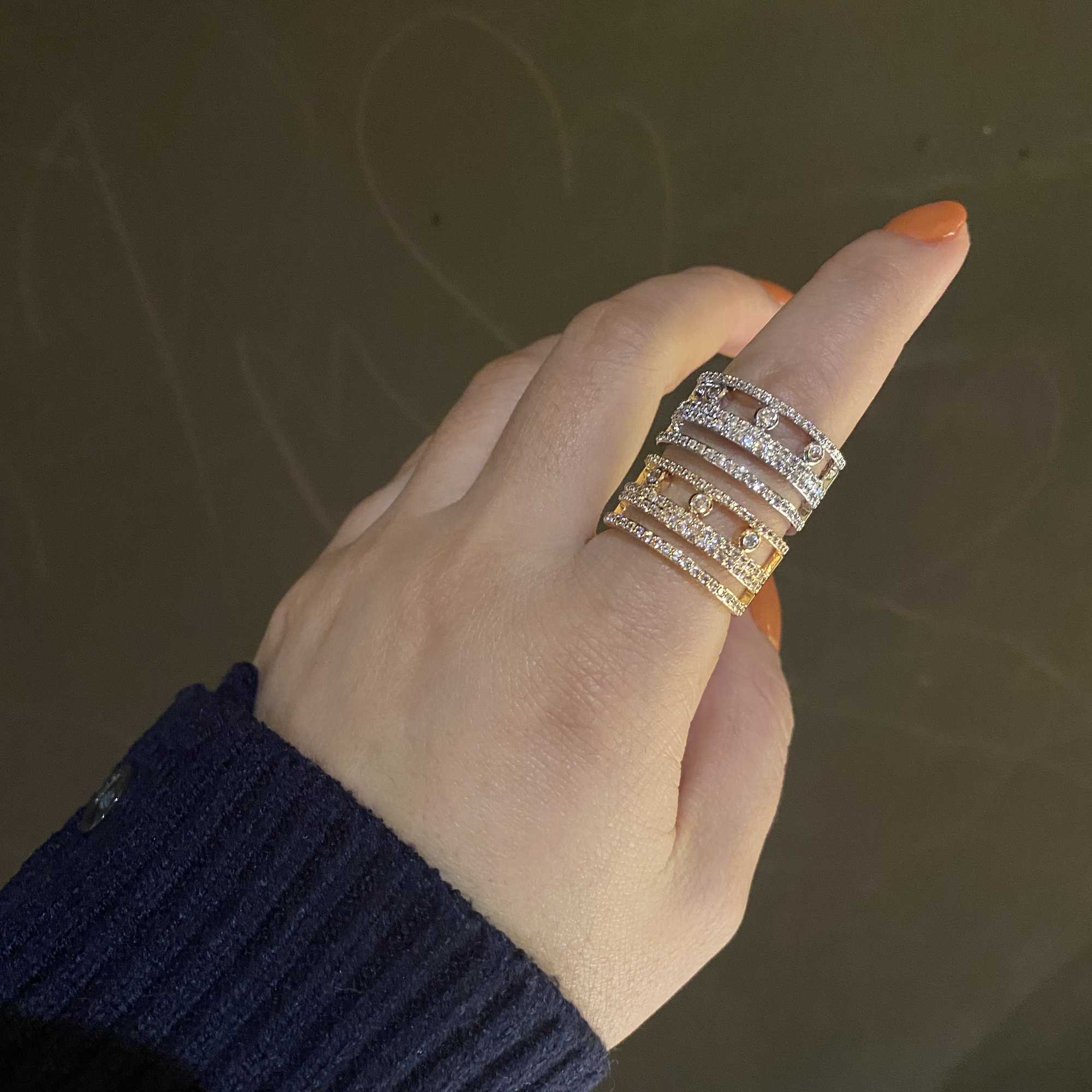 Klusterringar lyxiga eleganta Brasilien Inledande stapelbara ringar för kvinnor Bröllop CZ Finger Rings Justera ring Bohemiska strandsmycken J1907 G230228