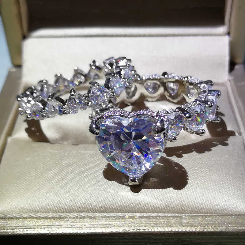 Klusterringar qtt silver färg dubbel finger ring ny kvinna kubik zirkoniumlova ring hjärtformad bröllopsdag present smycken g230228