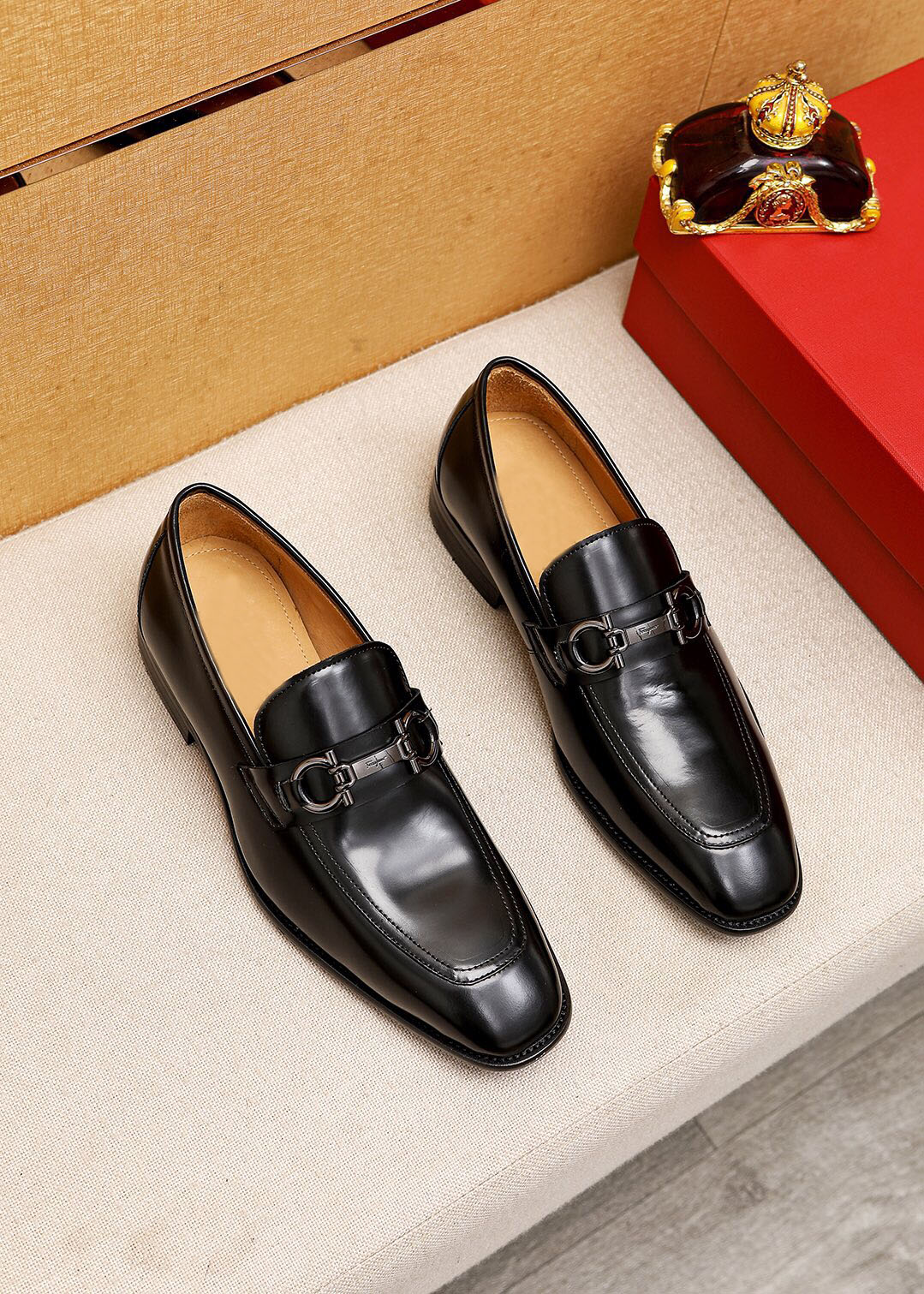 2023 Mens Classic Dress Shoes Echt lederen Casual comfortabele loafers mannelijk merk Party Webbing Designer Oxfords Maat 38-45