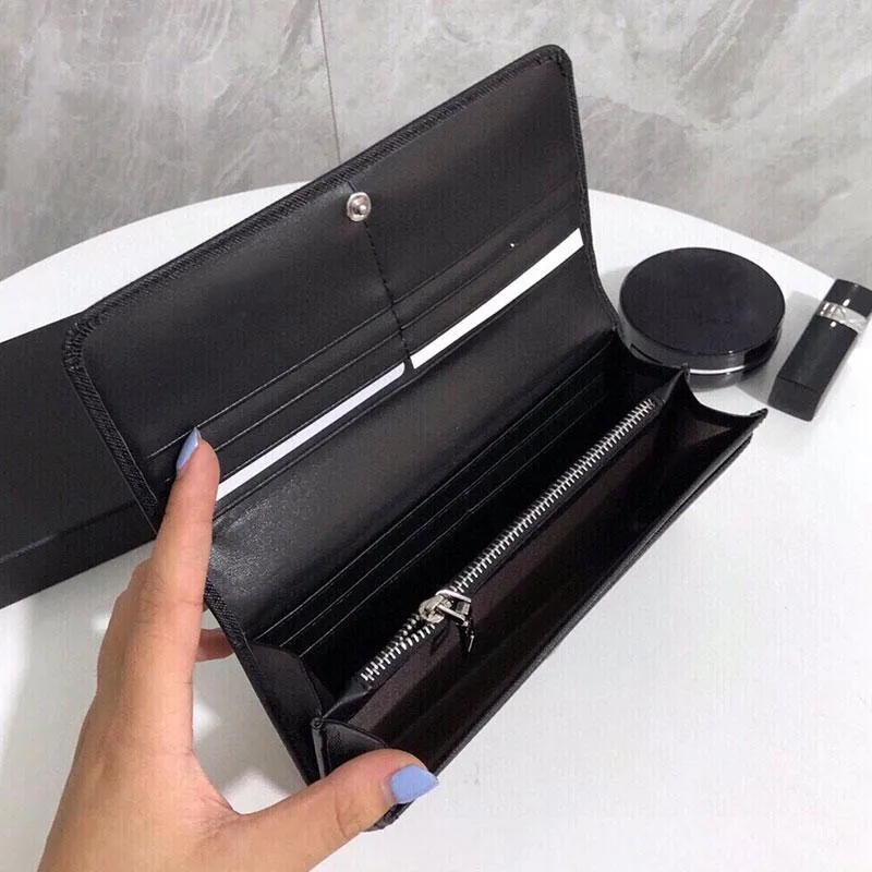 Designer Wallet Casual Coin Purse Card Bag Hand Clutch Bags Cross Grain Cowhide Leather Women Men Two Folded Purses Internal Zipper Letter Pattern 2023