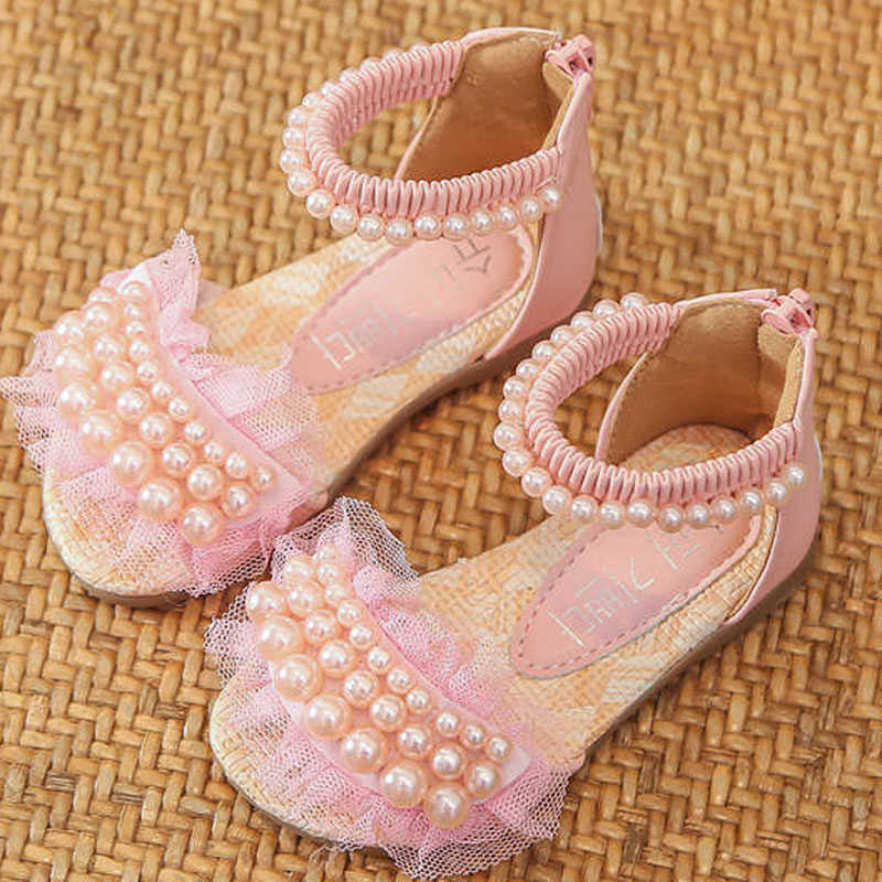 Sandaler 2022 Nya barn Sandaler för tjej Princessskor Fashion Beach Shoes Roman Style Open Toe Pearl Kids Girls Sandalias CSH1296 R230220