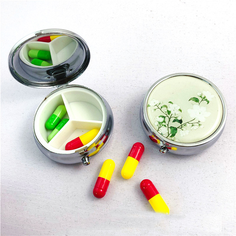 Medicine Case Spliters Pill Candy Box Organizer Container Mini Simple Plain Metal Rostfritt stål Runda Portable Medicine Box