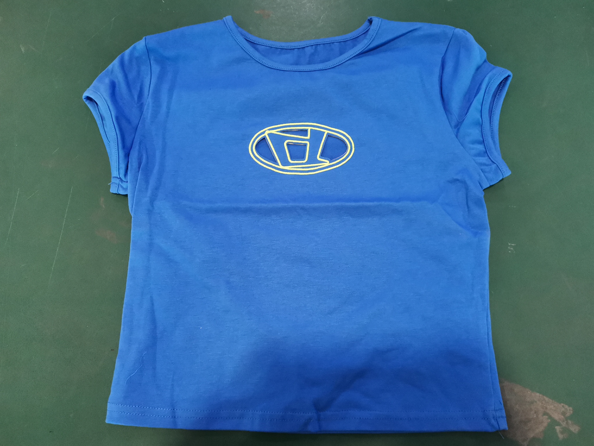 T-shirt Femme Designer T-shirts Crop Top Y2K Tops Lettre Imprimer Tshirt O NE T-shirts à manches courtes Femmes Vêtements Solid Baic Blue 90s Causal Streetwear JKV7