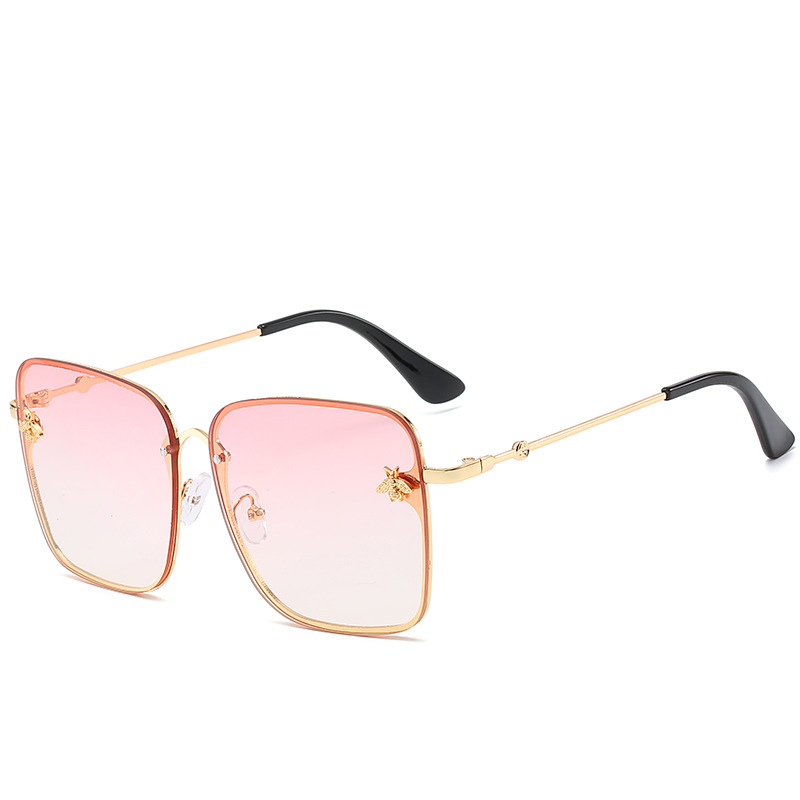 Lunettes de soleil American Trend Street Snap Large Rim Lunettes de soleil Femme Influenceur en ligne Lunettes similaires