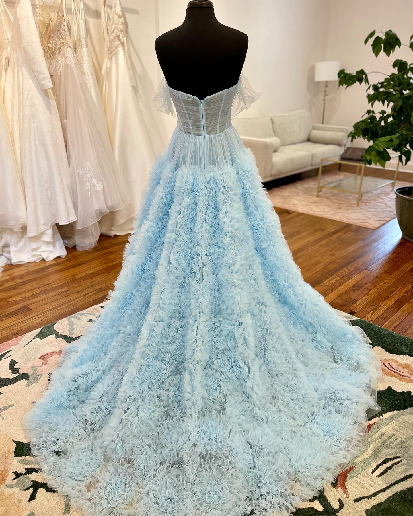 Ruffled Skirt Ballgown Prom Dress 2k23 Built-in Corset Top Pageant Gown Off Shoulder High Slit Formal Evening Event Party Runway Gala Quince Light Sky Blue Red