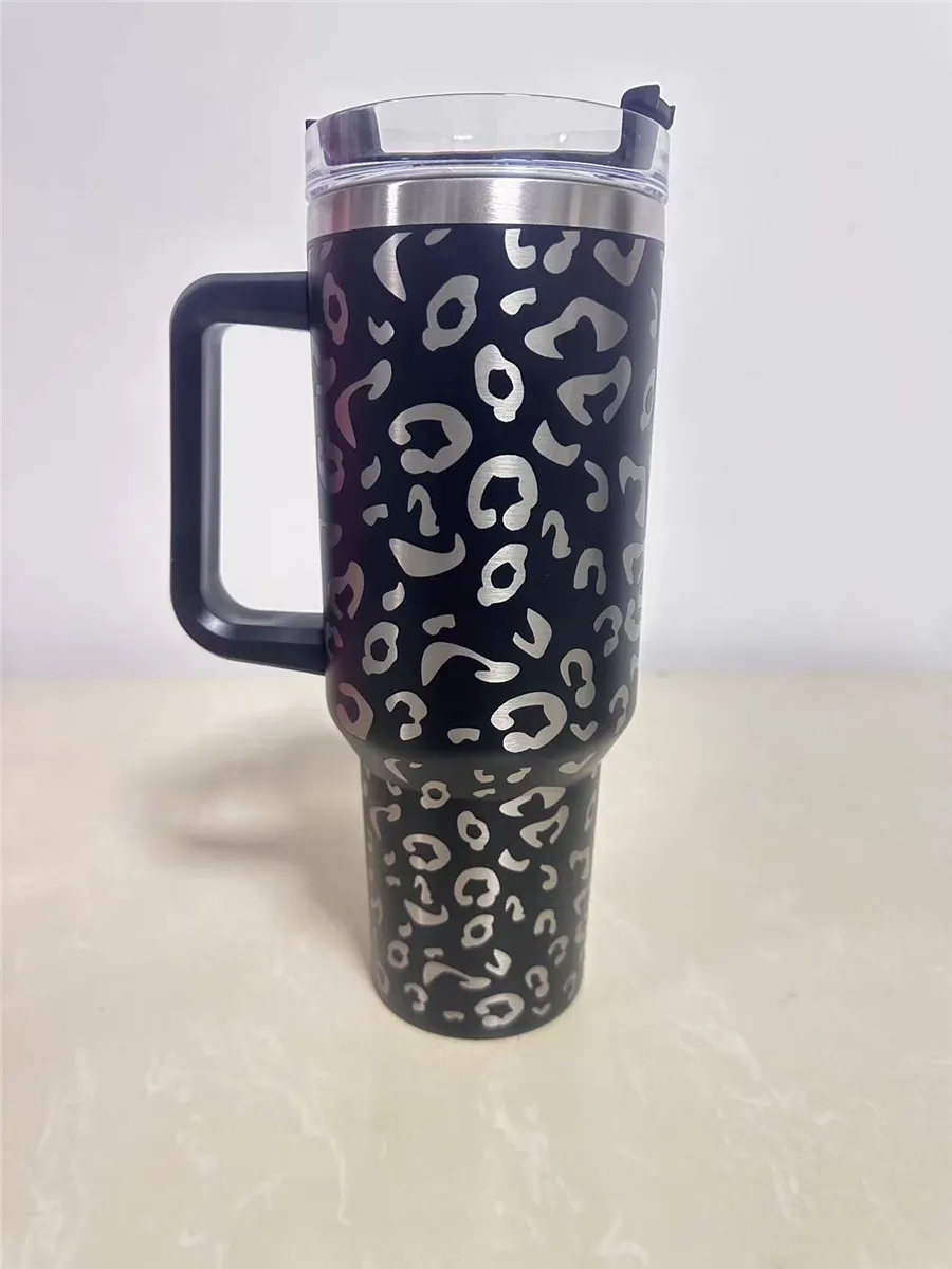 WHOLSALE LEOPARD COLOTULL 40OZ مقبض Tumblers بدون شعار 1200 مل زجاجات مياه من الفولاذ المقاوم للصدأ شرب الكؤوس مزدوجة الجدار المعزول Tumblers A12