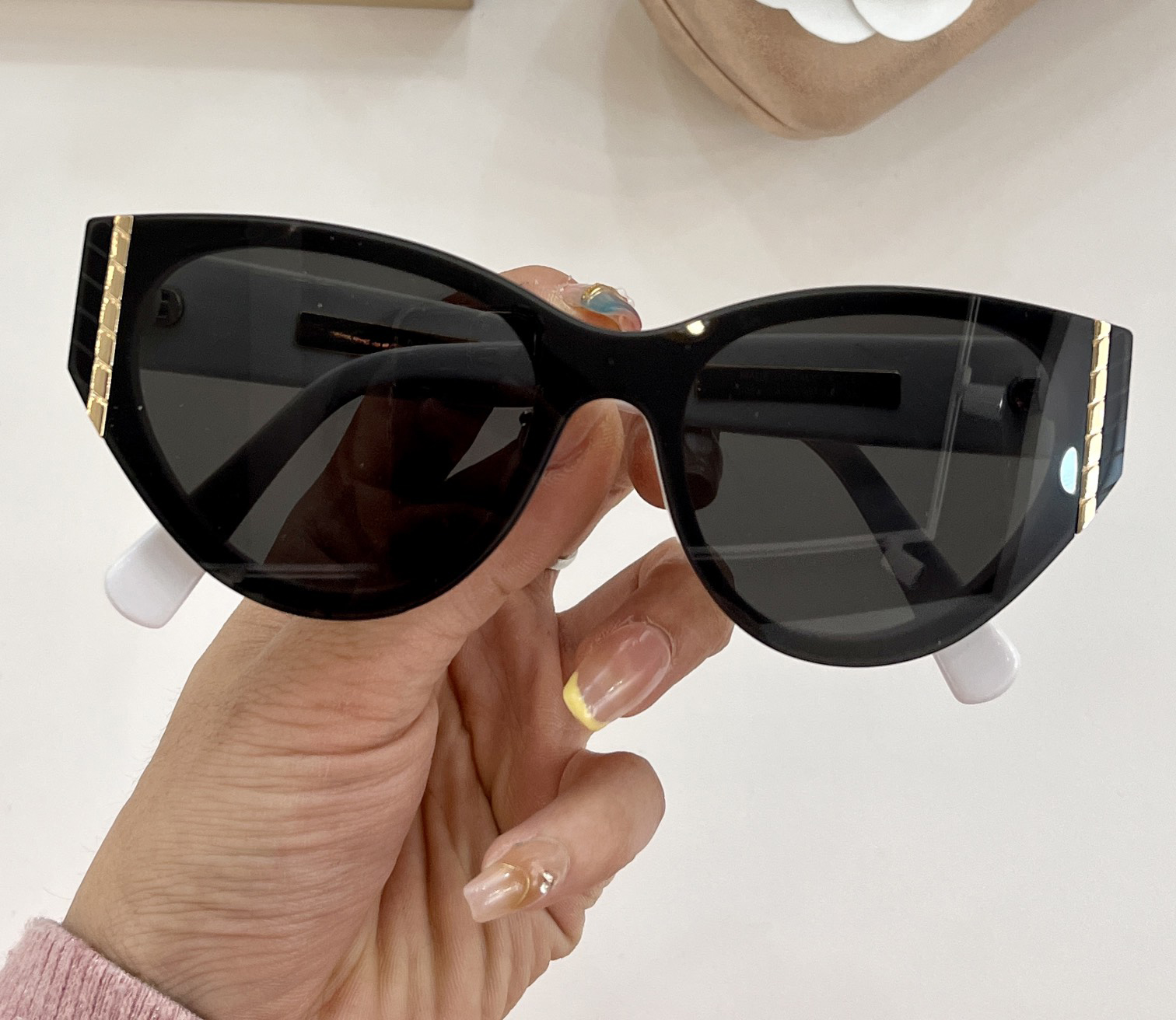 Cat Eye Sunglasses Gold Black / Dark Grey Femmes Designer Sunglasses 6054 Men Glêmes Nuances d'été Lunettes de Soleil UV400 Eyewear