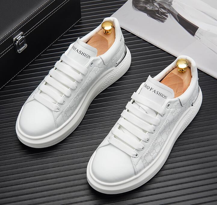 New Style France Brand Fashion White shoes sneakers Mens Loafers Glitter Men Casual Shoes Slip on Party Wedding Men's Flats