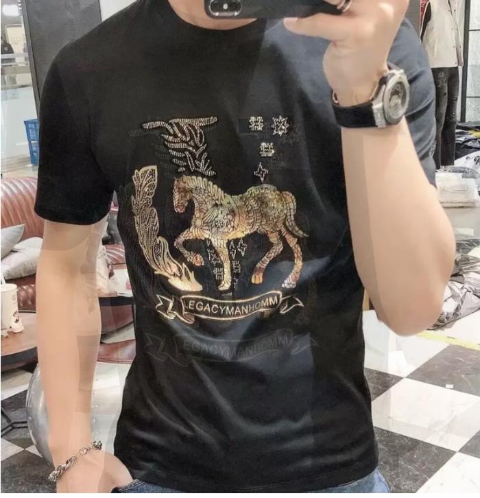 T-shirt da uomo estiva 2023 nuova tendenza manica corta in cotone di seta ghiaccio Wild Shuai T-shirt mezza manica con ricamo a caldo