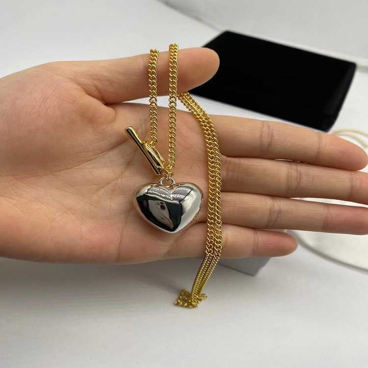 95% OFF 2023 New Luxury High Quality Fashion Jewelry for Family Heart Twist Brass Necklace Design Versatile Sweater Chain