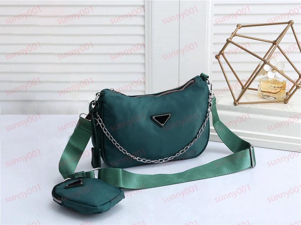 Cross Body Bag Evening Sling Bag Chain Designer Channel Bags Croissant Pack Luxury Crescent Fashion Handbag Tour Package Package Small Coin Nyckel Tillbehör Plånbok