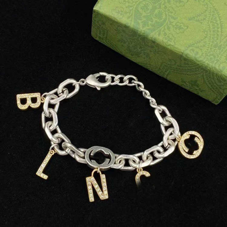 Collection de mode 2023 Nouveaux bijoux de mode de luxe de haute qualité pour chaîne épaisse torsadée double strass collier bracelet conception de matériaux en laiton