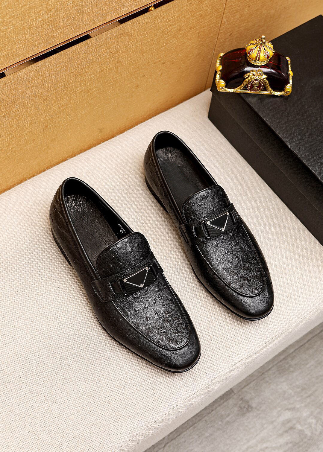 2023 Mens Formal Designer Designer Shouse Высококачественная выпускная свадебная мода вечер Oxfords мужской бренд. Случайные лоферы размером 38-45