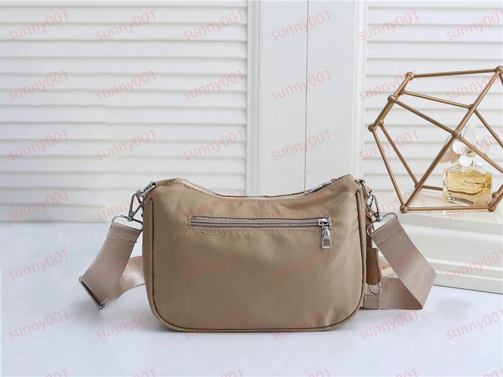 Cross Body Bag Evening Sling Bag Chain Designer Channel Bags Croissant Pack Luxury Crescent Fashion Handbag Tour Package Small Coin Key Accessory Wallet