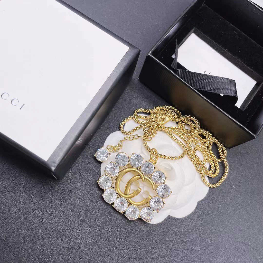 Collection de mode 2023 Nouveaux bijoux de mode de luxe de haute qualité pour double collier en laiton strass conception de niche polyvalente anneau ouvert réglable
