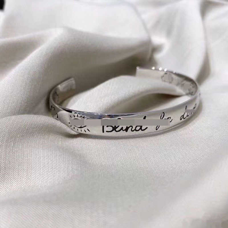 60% rabatt 2023 Nya lyxiga högkvalitativa modesmycken för Sterling Silver Fearless Ins Lovers Armband för män och kvinnor