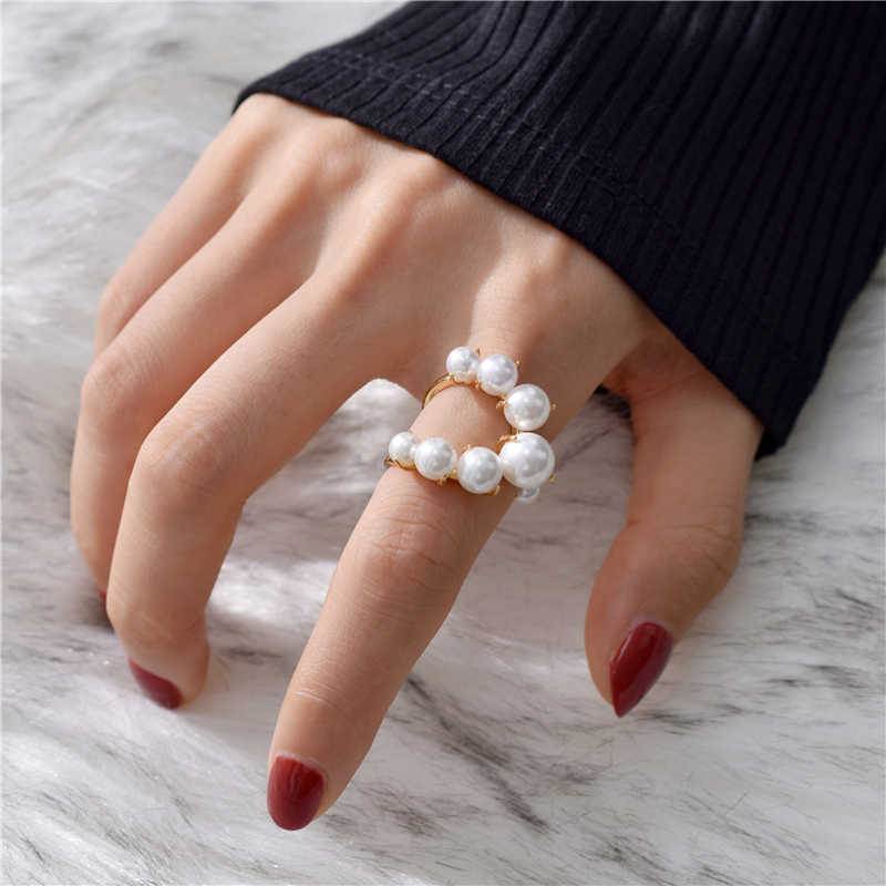 Bonnes de cluster Big Perle Anneaux pour femmes hip hop cool grand doigt anneau incrusté perles perles filles Nouvelles anneaux réglables de mode Jewelr7575299