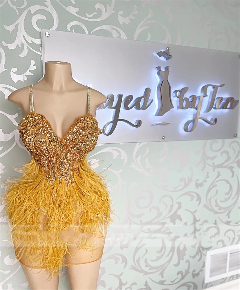 Luxury Gold Feathers Short Prom Dress Beaded Rhinestone Birthday Party Dresses For Woman Sweetheart Mini Cocktail Homecoming