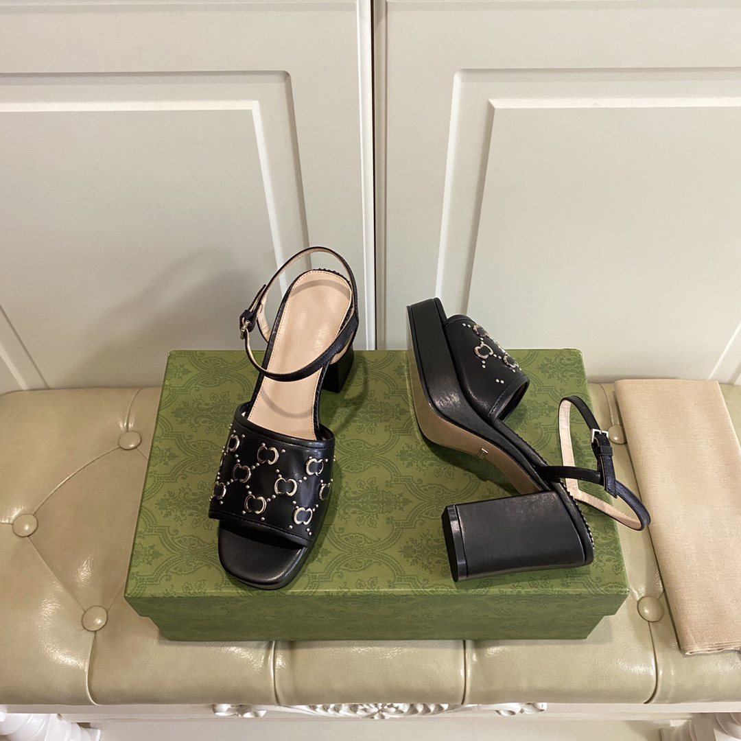 Новая весна летняя высокая каблука женщины сандалии повседневная одиночная обувь на открытом воздухе черно-белый серебряный розовый дизайнерские дизайнерские сандалии моды увеличивают толстую шнурку женские туфли