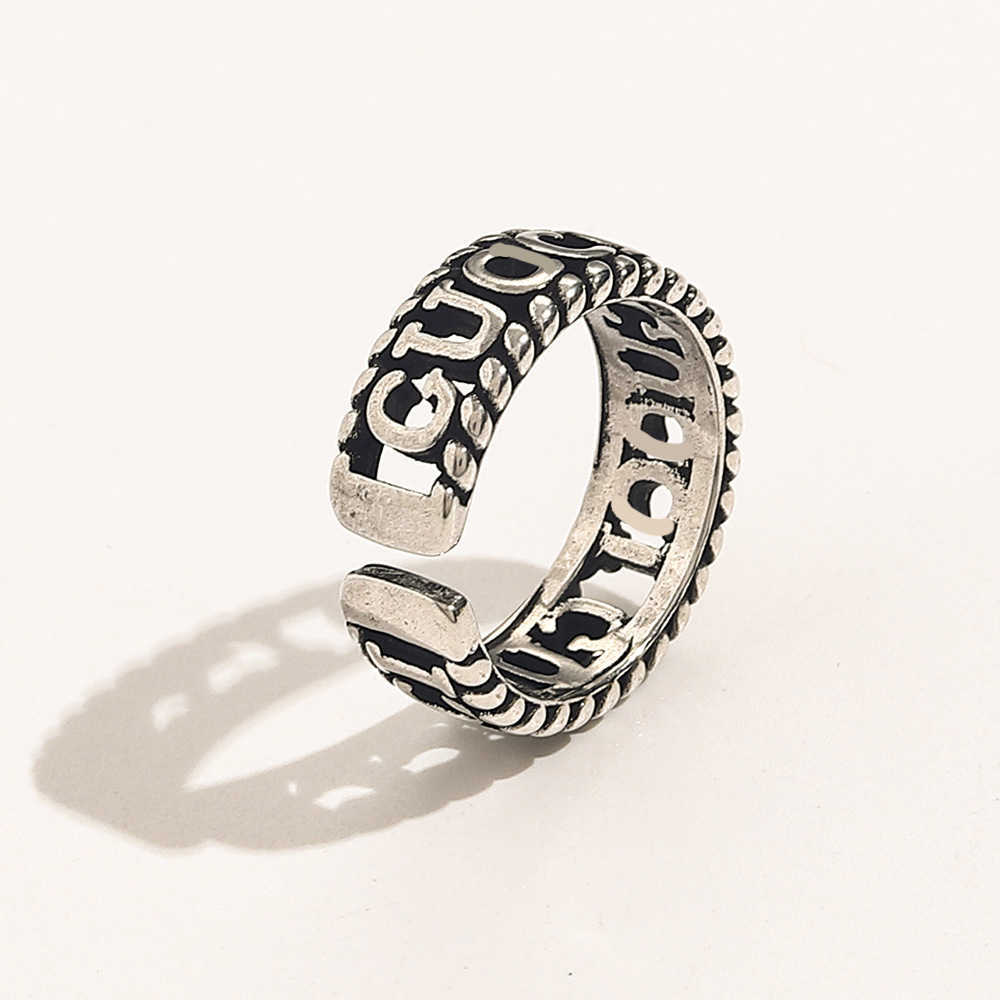 Design luxury jewelry Ancient family copper engraving hollowed out carved pair old twist couple opening ring