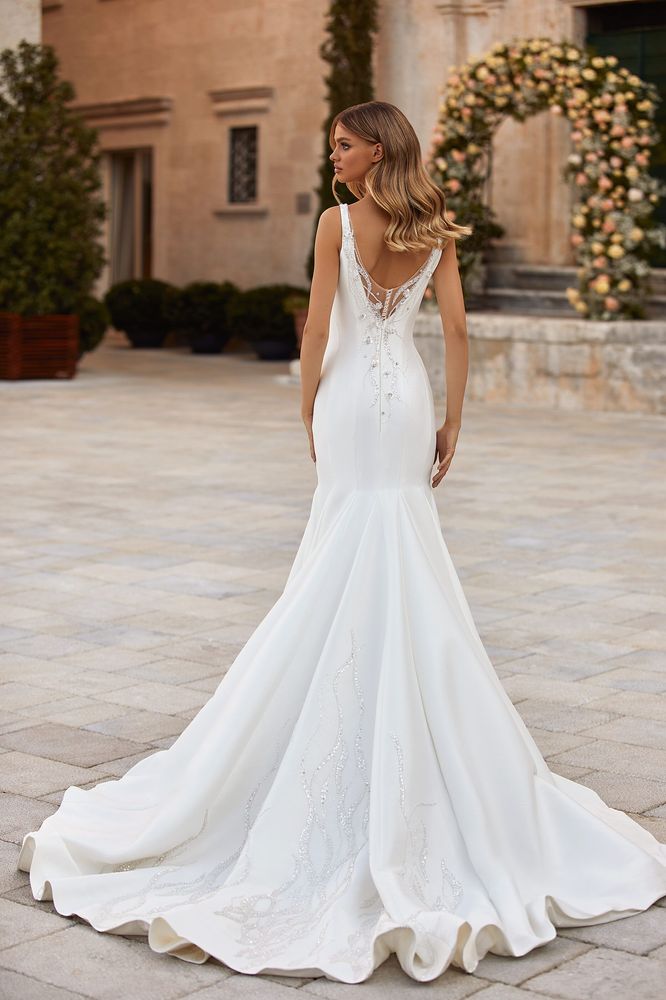 Abiti da sposa sexy a sirena da spiaggia Scollo a V profondo Perline Backless Bohemian Pieghe Senza maniche Abiti occasioni speciali Abiti da sposa vestido de novia MN004